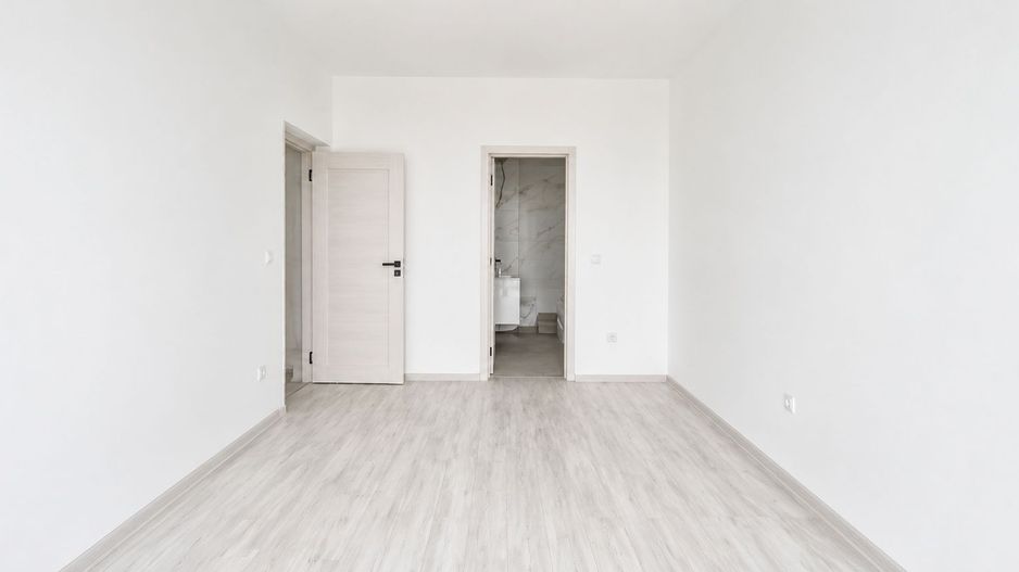 Apartament FINALIZAT 3 camere Dec 80 mp Copou 152000 euro - Poză 3