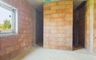 Casă la roșu  pe parter - Moșnița Veche - Poză 13