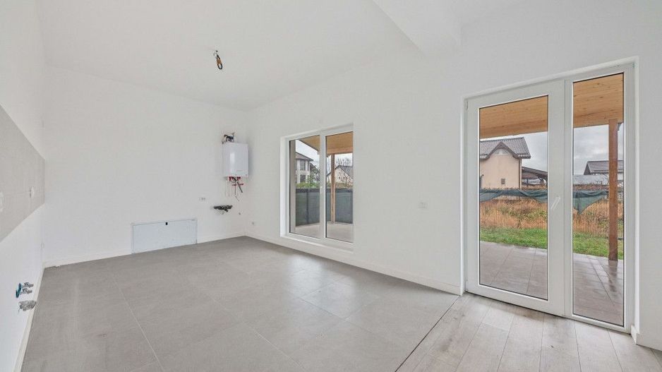 Casa Crevedia Parter Individuala - Comision 0 - Poză 2