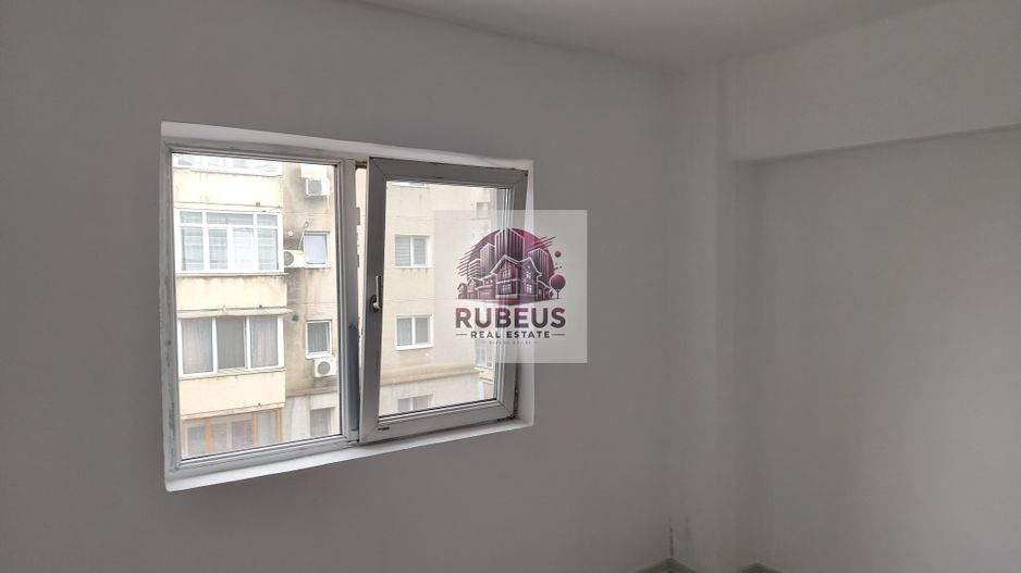Apartament 4 camere, 77 mp, 2 balcoane, etaj 3 – Topolniței - Poză 12