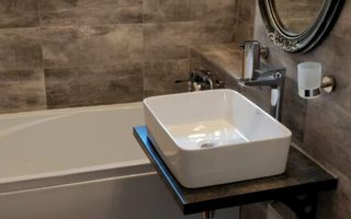 Apartament cu patru camere, zona Florilor-Craiter 80 mp - Poză 6