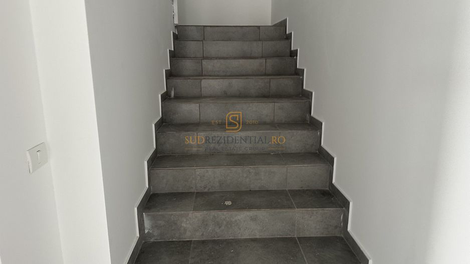 Spațiu industrial 819 mp | Showroom | Birouri DN4 Sos. Oltenitei - Poză 11