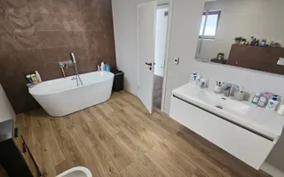 Casă individuală cu 4 camere, complet mobilata, in Cartierul Tineretului - Poză 17