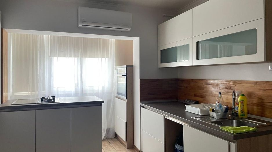 Apartament 3 camere, mobilat si utilat modern, zona Sebastian - Poză 1