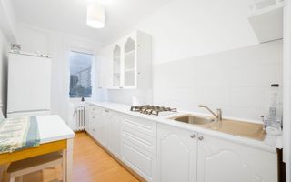 DE INCHIRIAT Apartament 2 camere B- dul Victoriei 4, etaj 2din7! - Poză 7