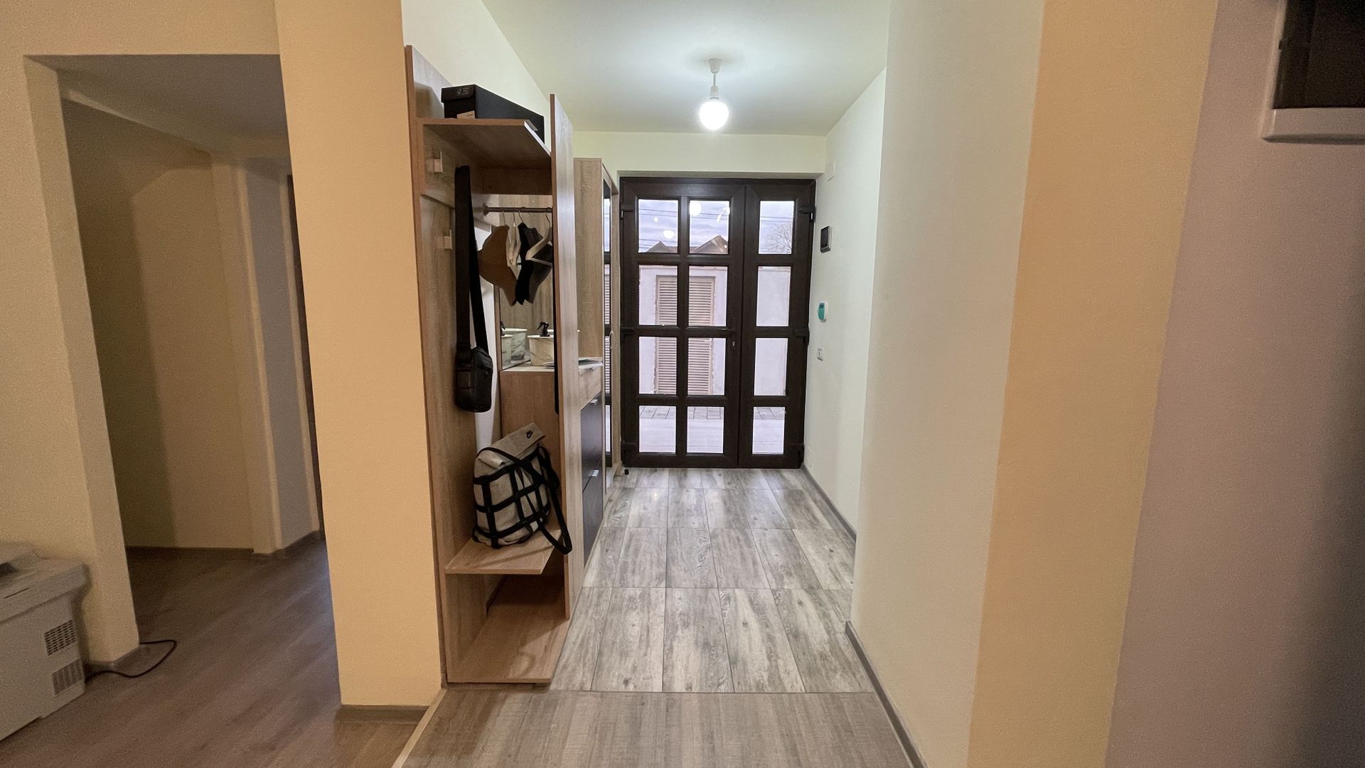 Casa moderna P+1E,spatioasa,teren 700 mp in Sacalaz - Poză 12