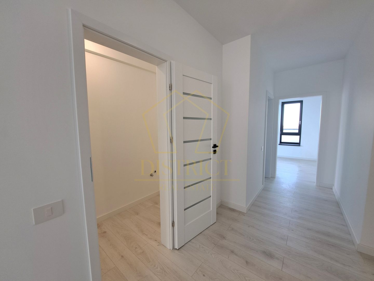 COM 0% Apartament cu 2 camere si terasa de 91 mp | Torontalului - Poză 7