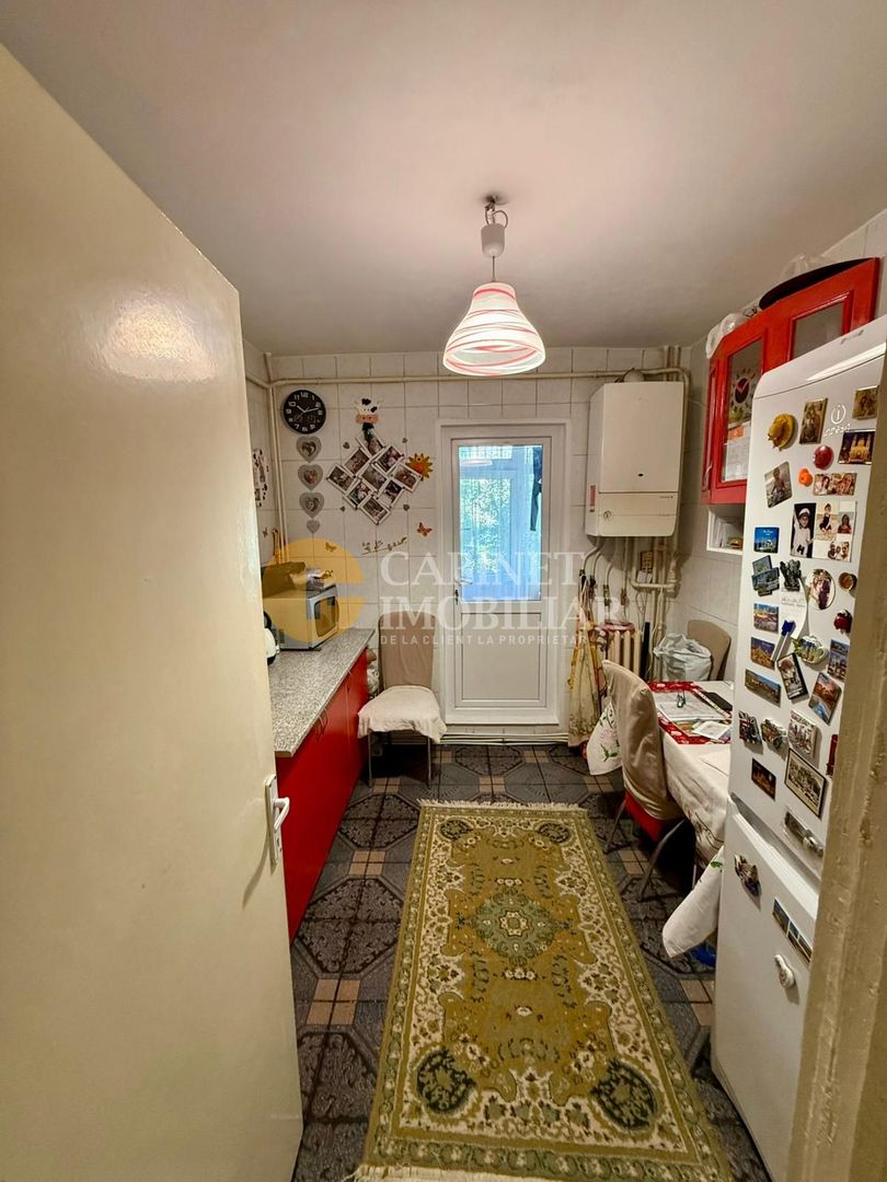 3 CAMERE DECOMANDAT--ETAJ 1--MOBILAT+UTILAT--ZONA FOARTE BUNA - Poză 5