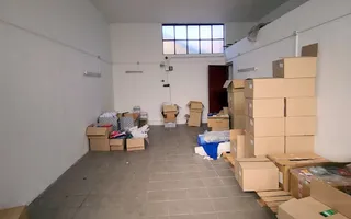 4 spatii comerciale + Vila /chiriasi /depozitare, teren 1401 mp, acces DN1 - Poză 19