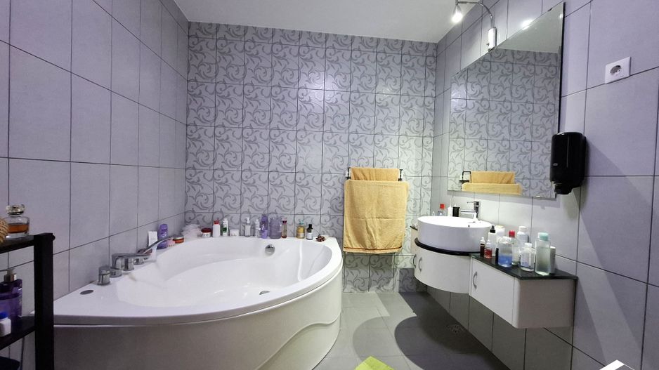 Casa P+1E+M, cu 5 camere, Cocosesti - Poză 18