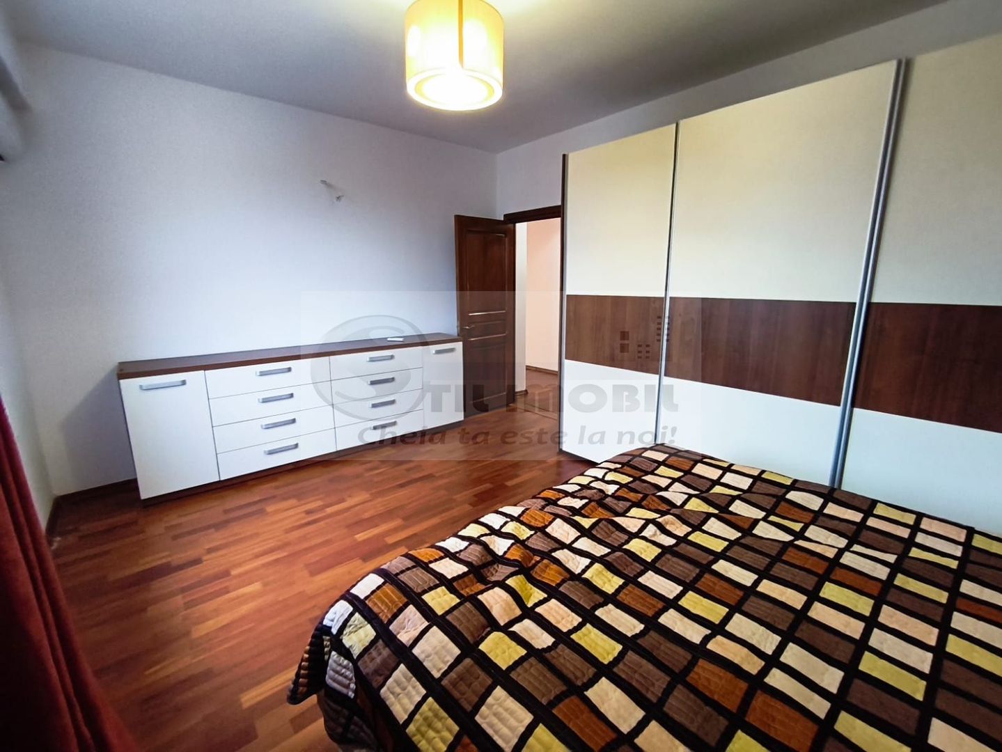 Apartament 3 camere - Podul de Piatra - 120mp - Poză 10