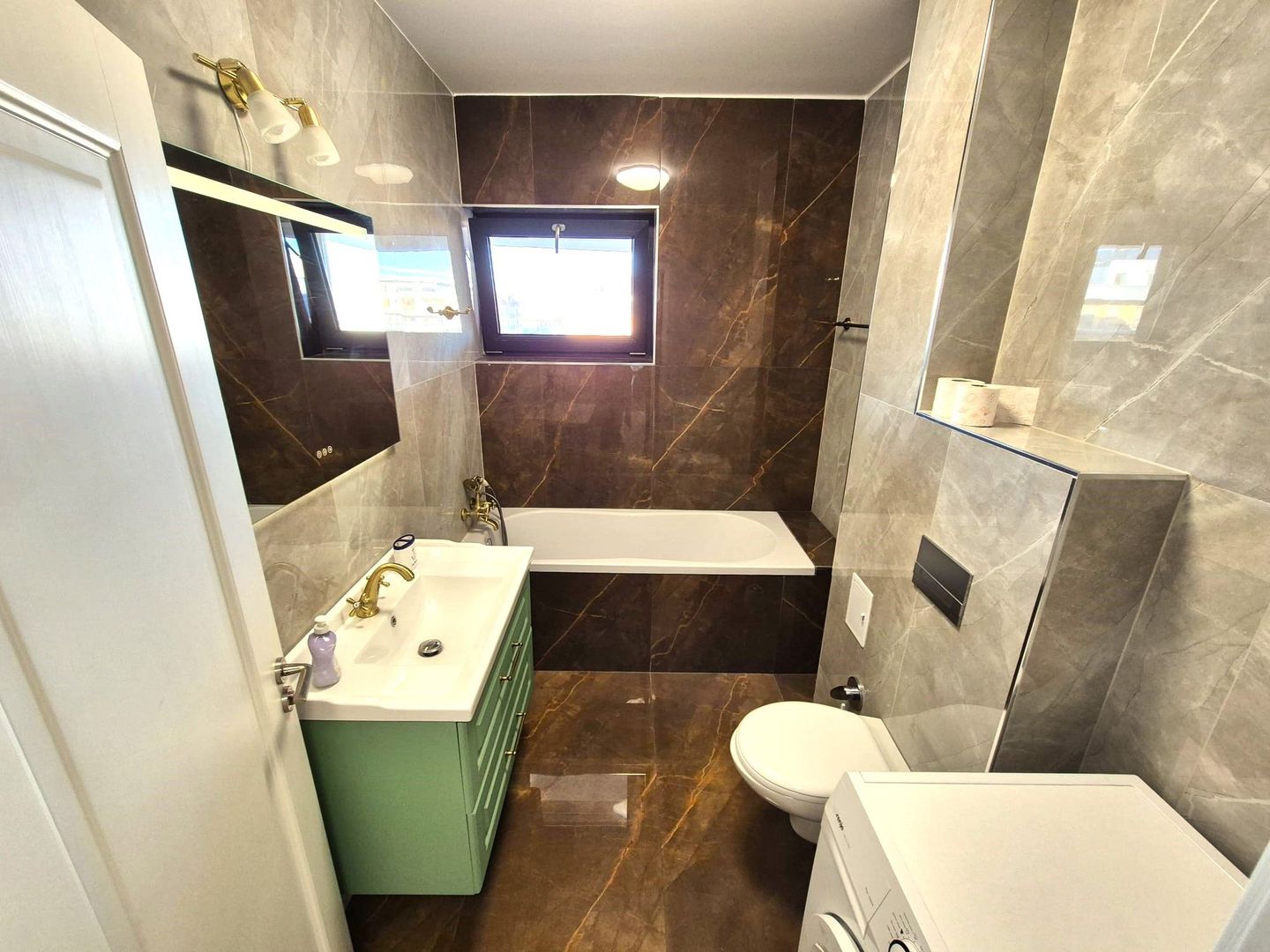 Apartament pretabil investiție, posibilitate achiziție loc parcare subteran - Poză 7