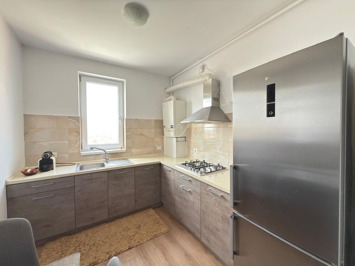 Girocului - langa Esso. Lift. 70 mp, 2 bai, 2 balcoane. Loc de parcare. - Poză 4