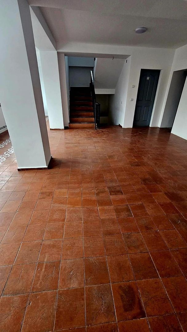 Spațiu comercial de inchiriat - Poză 1