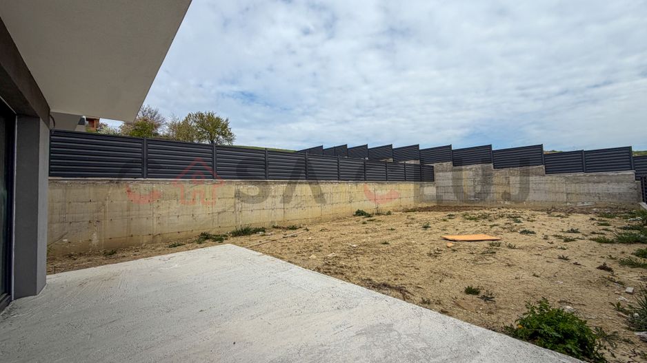 Casa de vânzare în Borhanci – Locație excelentă - Poză 5