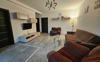 Apartament la casă I 3 camere I Curte proprie I C. Cisnădiei - Poză 2