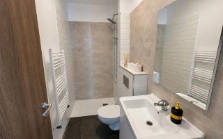 Penthouse modern cu 2 terase spectaculoase și parcare inclusă - Poză 10