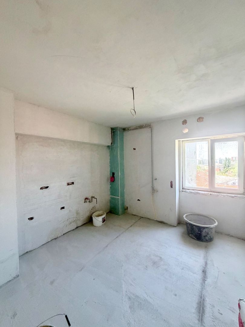 APARTAMENT SPATIOS CU VEDERE PE 2 PARTI - Poză 14