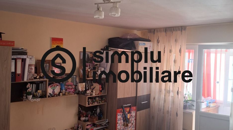 3 camere, etaj 3/4, centrala termica - 105 000 Euro - Poză 3