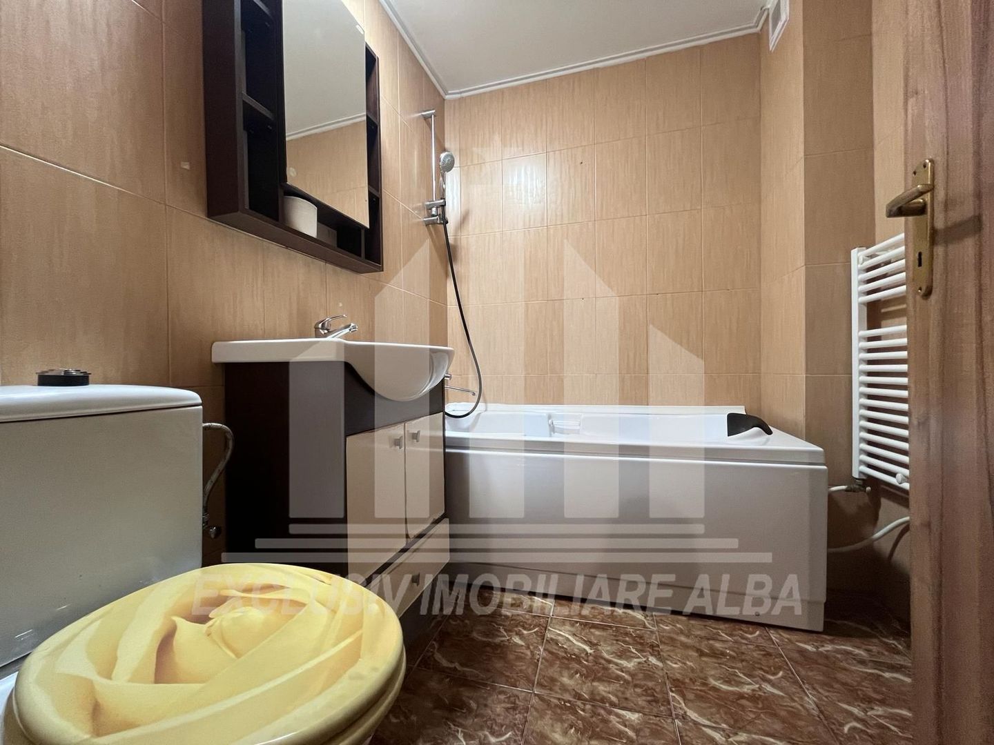 Apartament cu 3 camere decomandate, zona Prestige - Poză 7