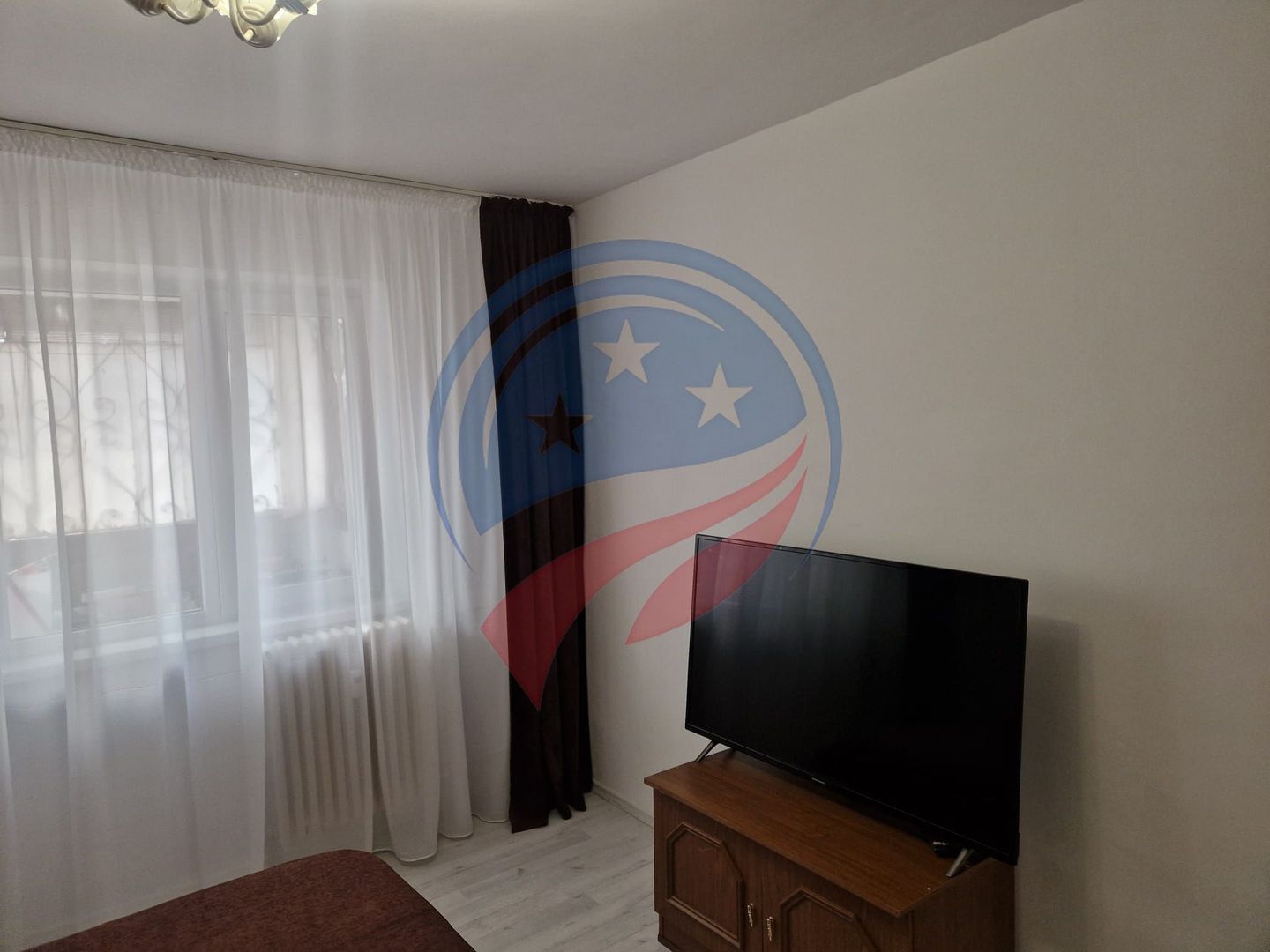 CAMERA STIL GARSONIERA DE VANZARE - Poză 2