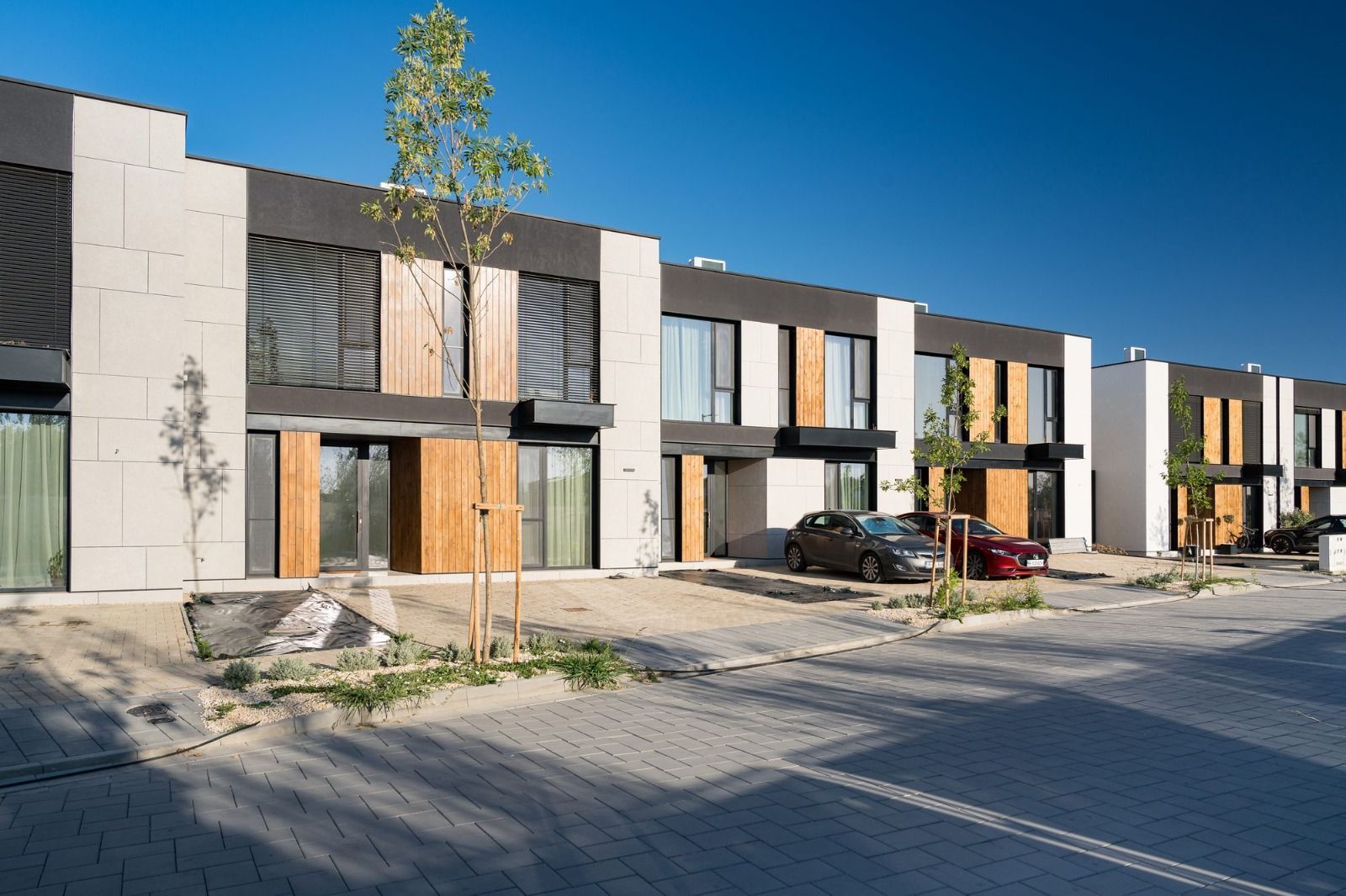 Vila tip UV06 mobilata partial in Amber Forest-prima inchiririere - Poză 1