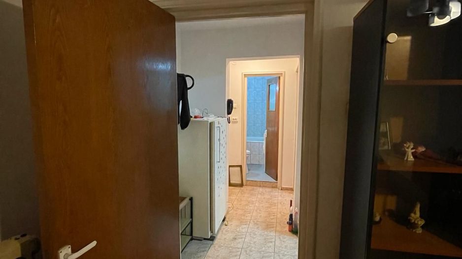 Apartament 2 camere de vanzare Drumul Taberei - Poză 2