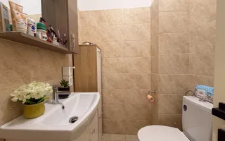 Confort și Eleganță: Apartament 3 Camere în Inima Sectorului 4 - Poză 16