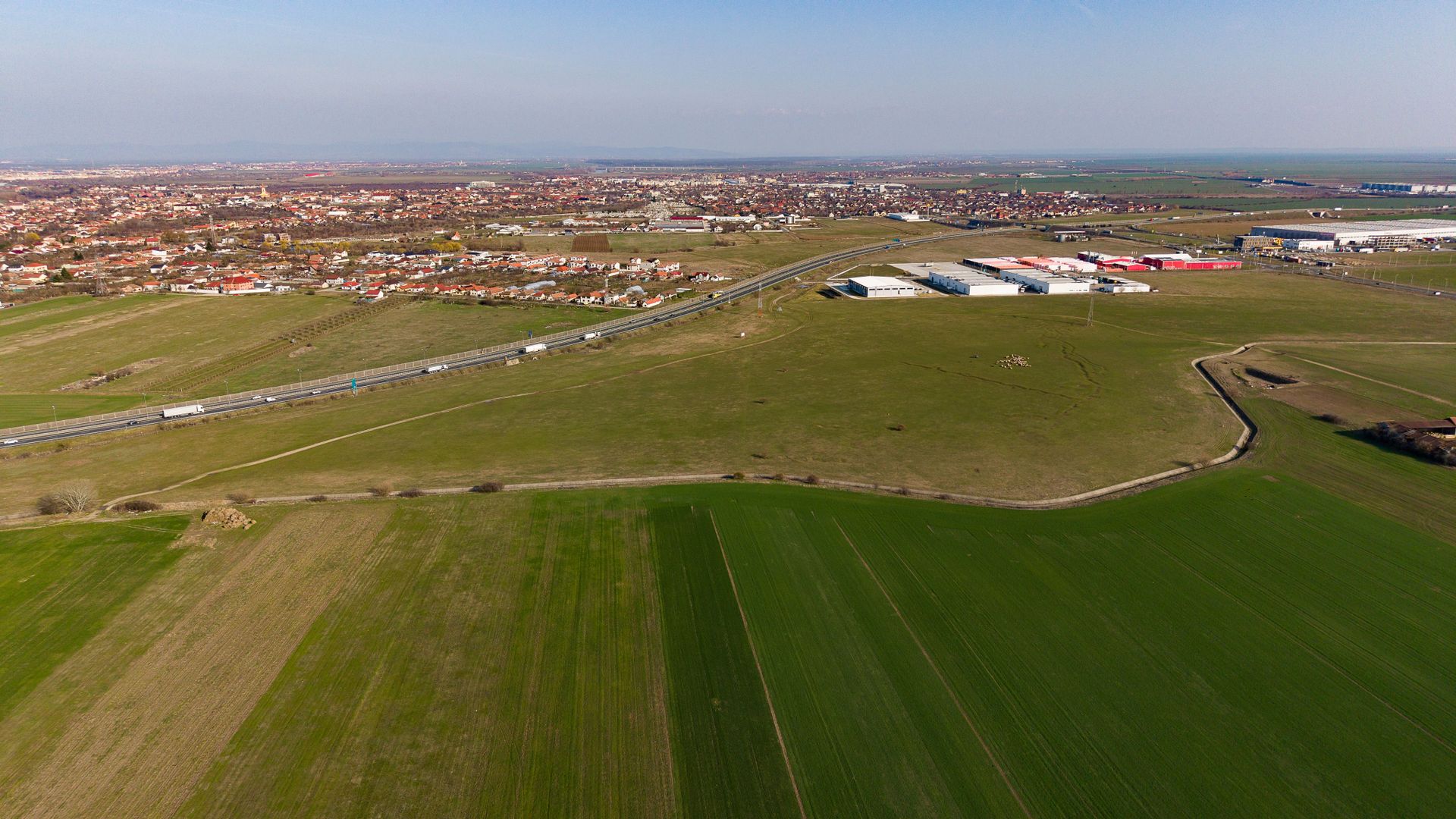 Teren de 107,000mp în zona industrială Zădareni - Poză 14