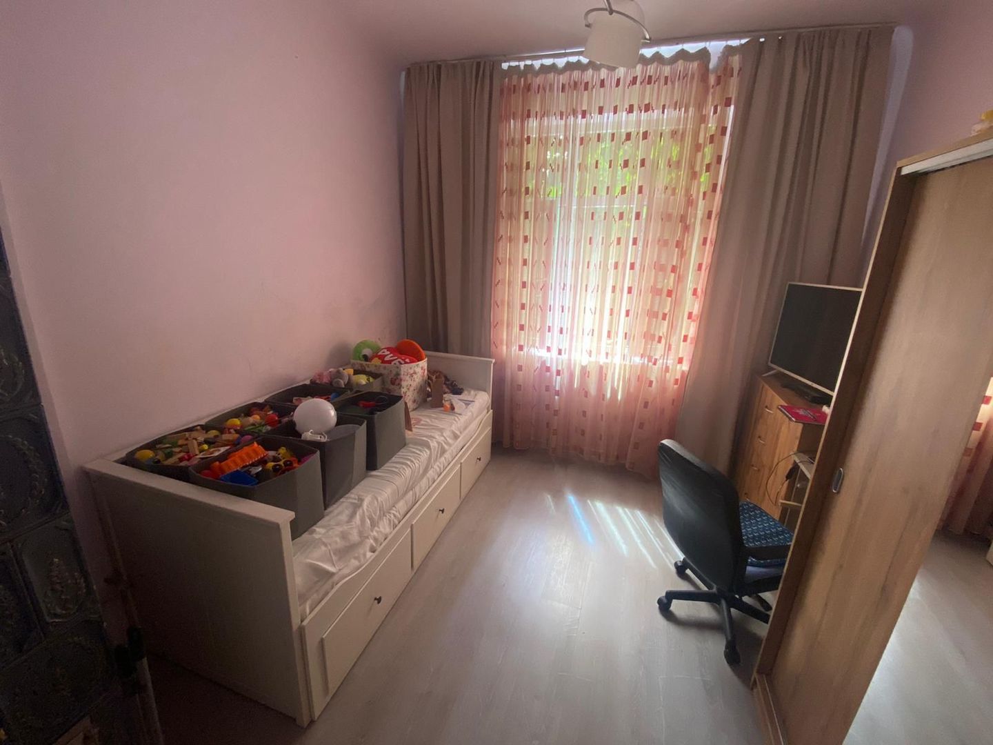 Casa  vila de vanzare cotroceni Zona Dr Leonte Anastasievici - Poză 1