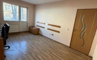 Apartament de vanzare 2 camere , etaj 1 - zona Piata Revolutiei - Poză 4