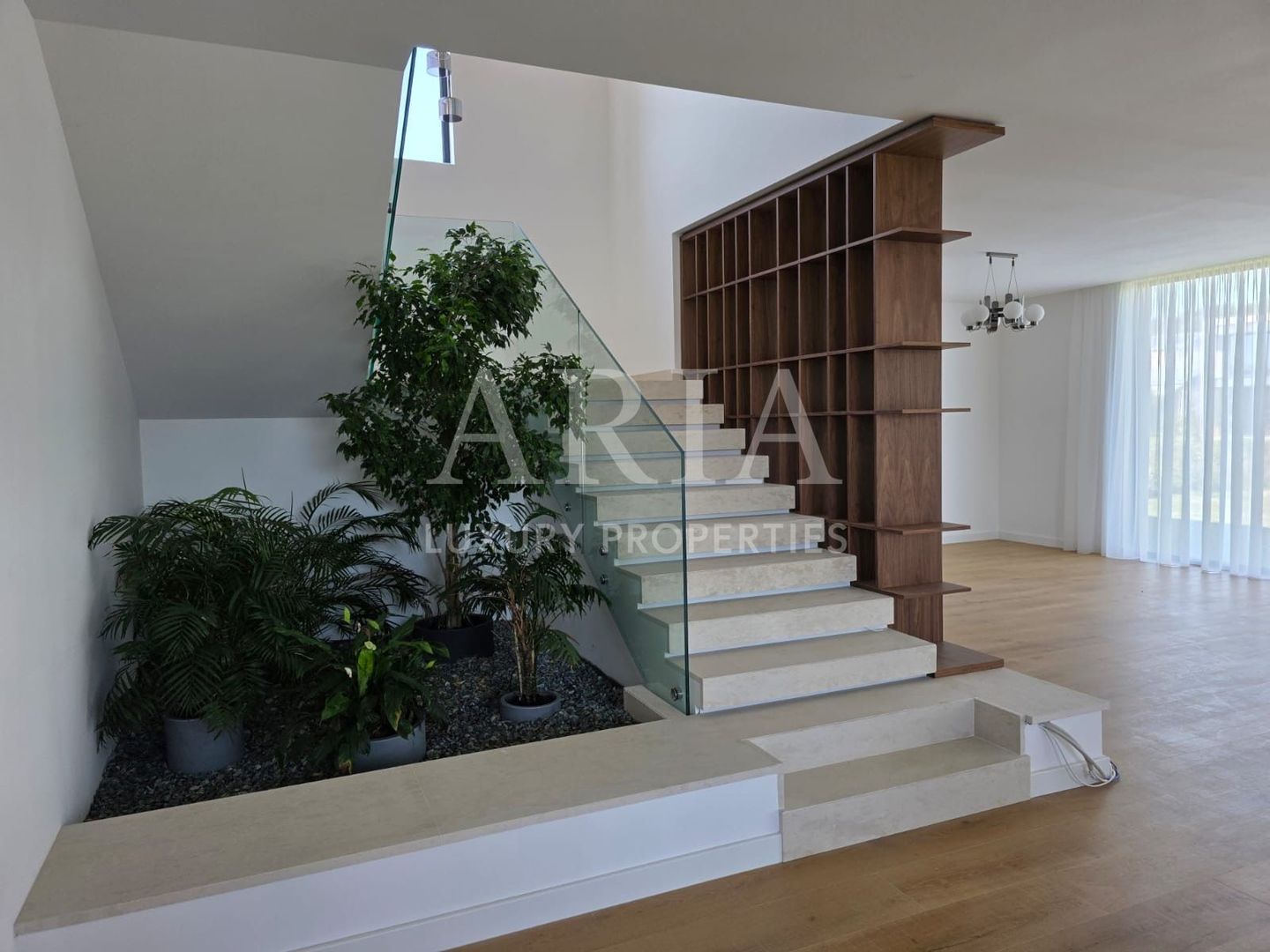 Dumbrava Vlasiei – Armonie între design, lumină și natură - Poză 3