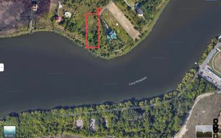 Teren Intravilan ***5000mp****deschidere la lac *47m* // Straulesti - Poză 1