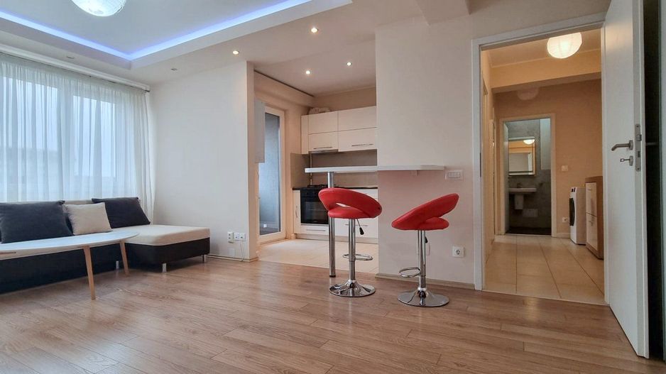 Apartament modern într-un complex rezidențial privat - Poză 2