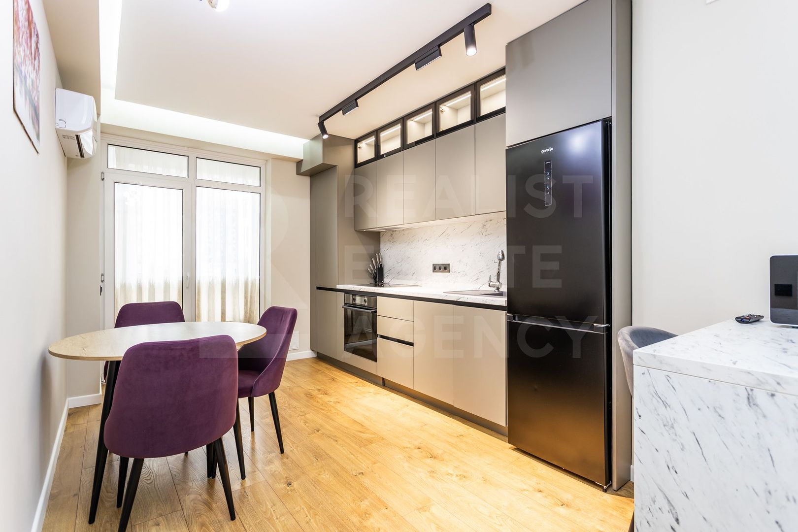 Vânzare, apartament, 2 camere, bd. Mircea Cel Bătrân, Ciocana - Poză 1