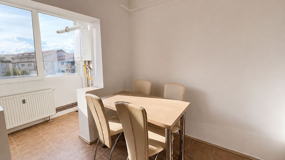 COMISION 0%, APARTAMNET 3 CAMERE, RENOVAT, 2 BAI, 65 MP, ZONA ARADULUI - Poză 2