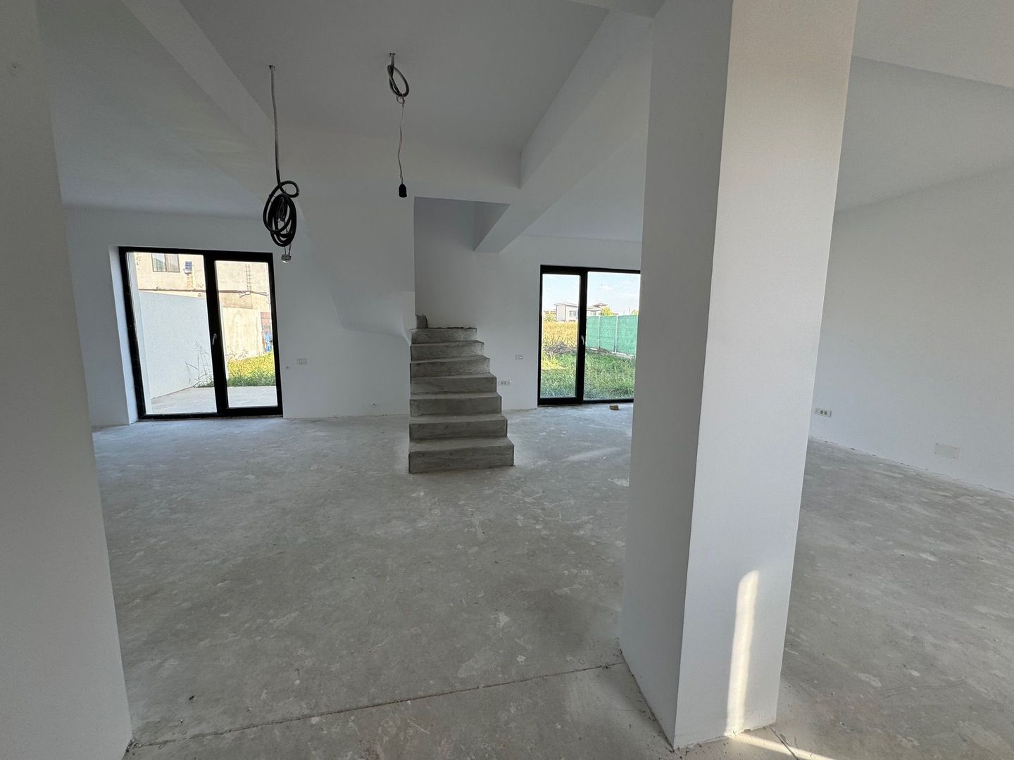 Vila Otopeni Odaile, curte GENEROASA 390m2 - Poză 5