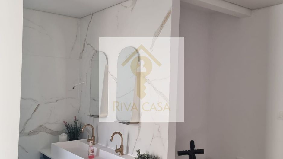 De vânzare – Casă la cheie, zonă ultracentrală Oradea. - Poză 9