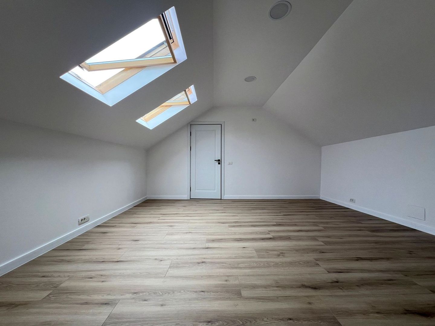 Casa Pipera P+M 3 camere - Poză 11