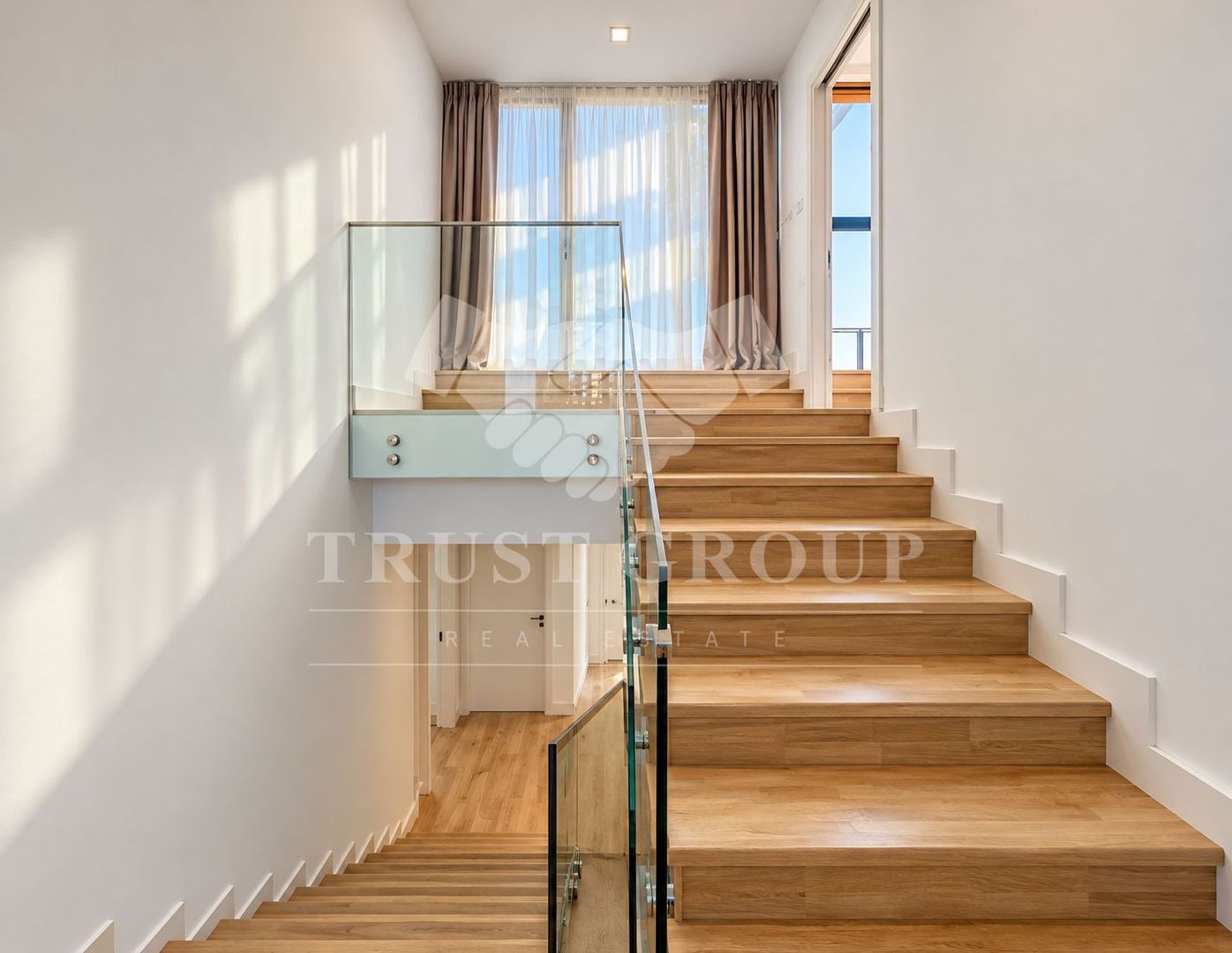 Vila Iancu Nicolae | Smart Home | 2026 | Curte libera 330mp - Poză 40