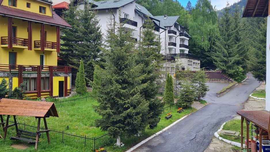 Casa ta de vacanta, imbratisata de natura,3 terase, parcare, Poiana Brasov - Poză 20