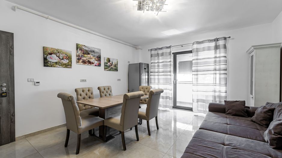 Apartament superb cu 3 camere in bloc nou - Poză 1