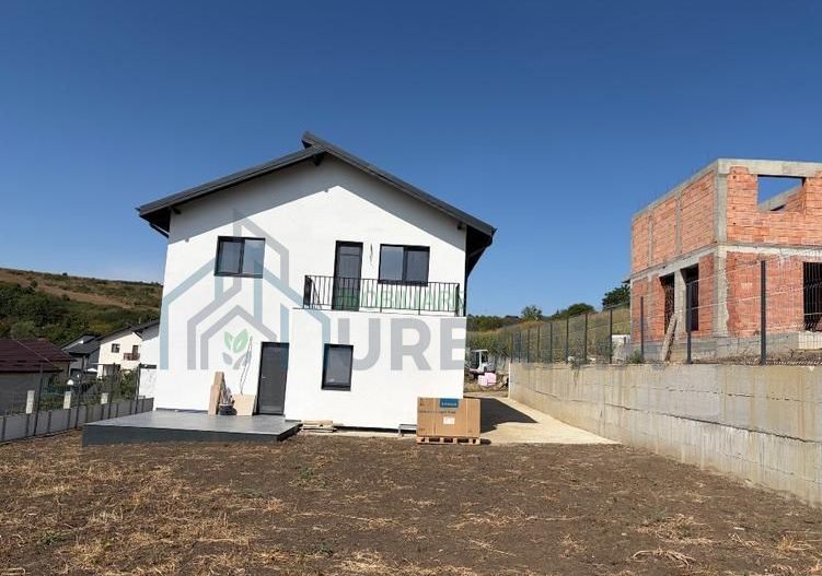 Vila de vanzare, Sorogari, Aroneanu - 4 camere, 120 mp utili, teren 500 mp - Poză 5