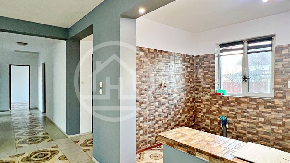 Casa cu 4 camere de vânzare in Tårian, Oradea - Poză 5