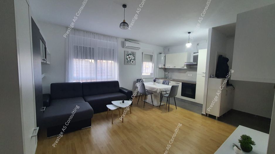 Închiriez apartament, 65mp, loc de parcare - Poză 5
