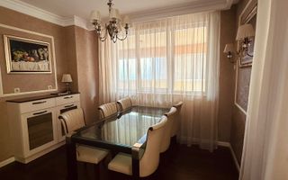 Vilă de închiriat în Gruia – spațiu generos, ideal pentru business. - Poză 1