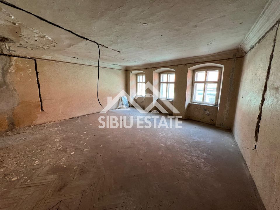 Imobil monument istoric de vânzare ,Strada Târgului, Sibiu - Poză 14