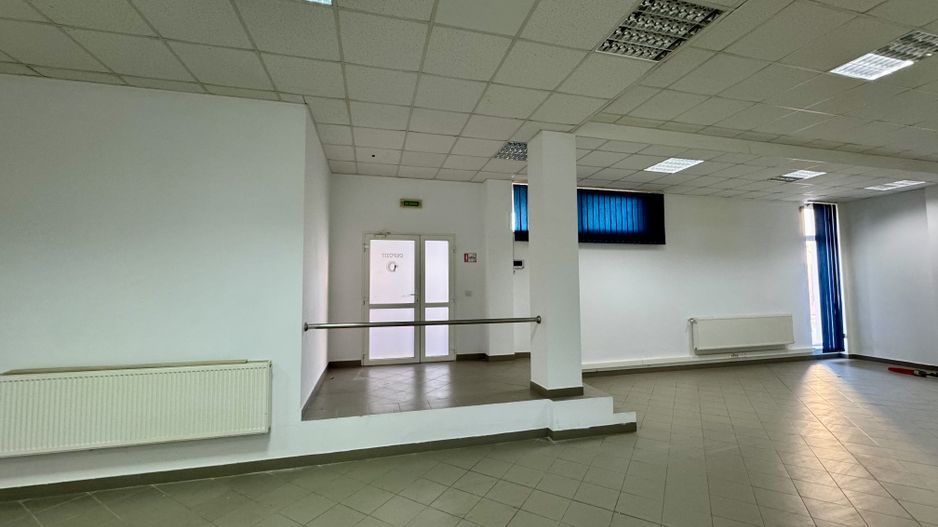 Clădire SAD de închiriat, situată la intrarea în Dumbrăvița - Poză 29
