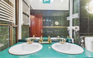 Apartament ultracentral și 2 locuri de parcare - Poză 5