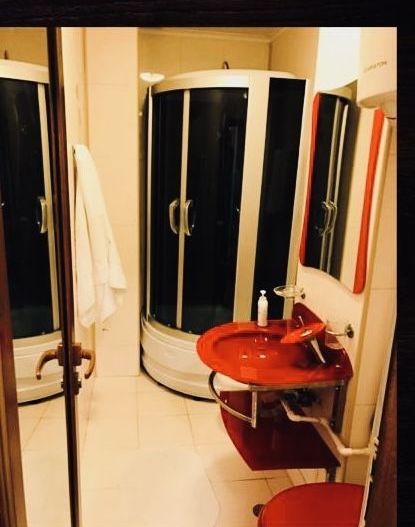 De inchiriat apartament zona centrala – langa faleza - Poză 3